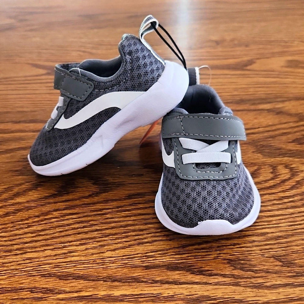 Baby shoes